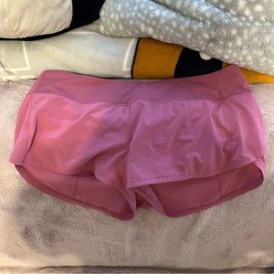 FLAWED Speed Up Low Rise Shorts From Lululemon in Dusty Velvet